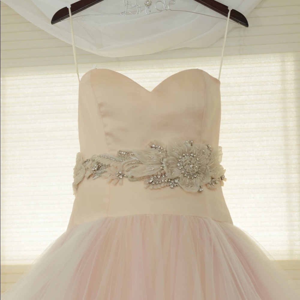 LAZARO WEDDING GOWN - Picture 3 of 6